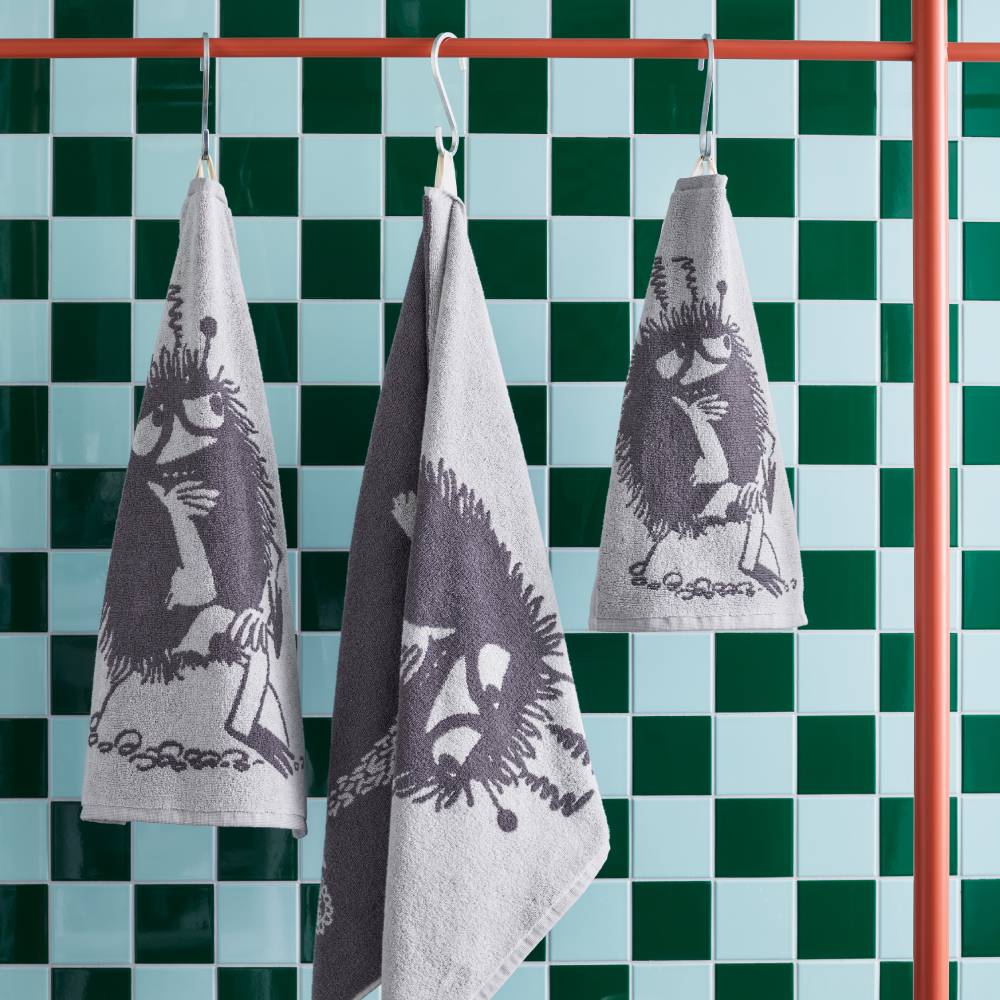 Stinky Hand Towel 50x70cm Gray - The Official Moomin Shop