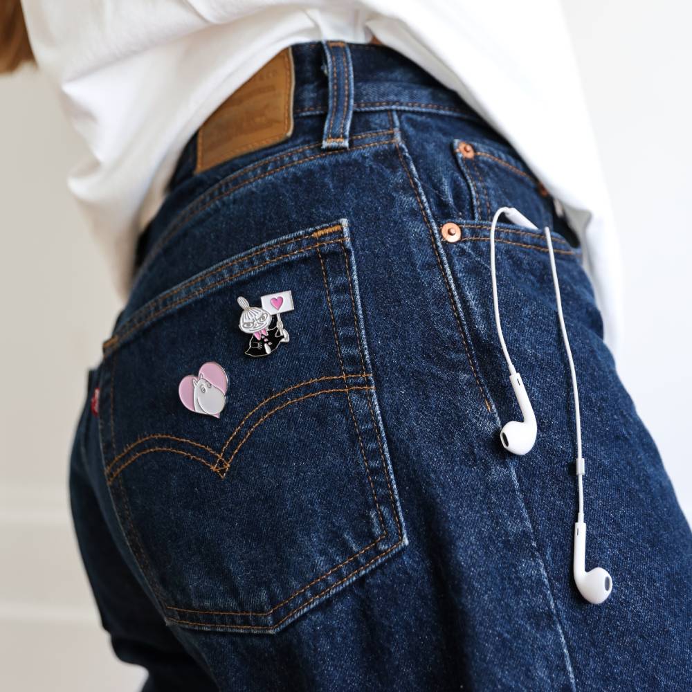 Moomins Love Pin Badge Pink - The Official Moomin Shop