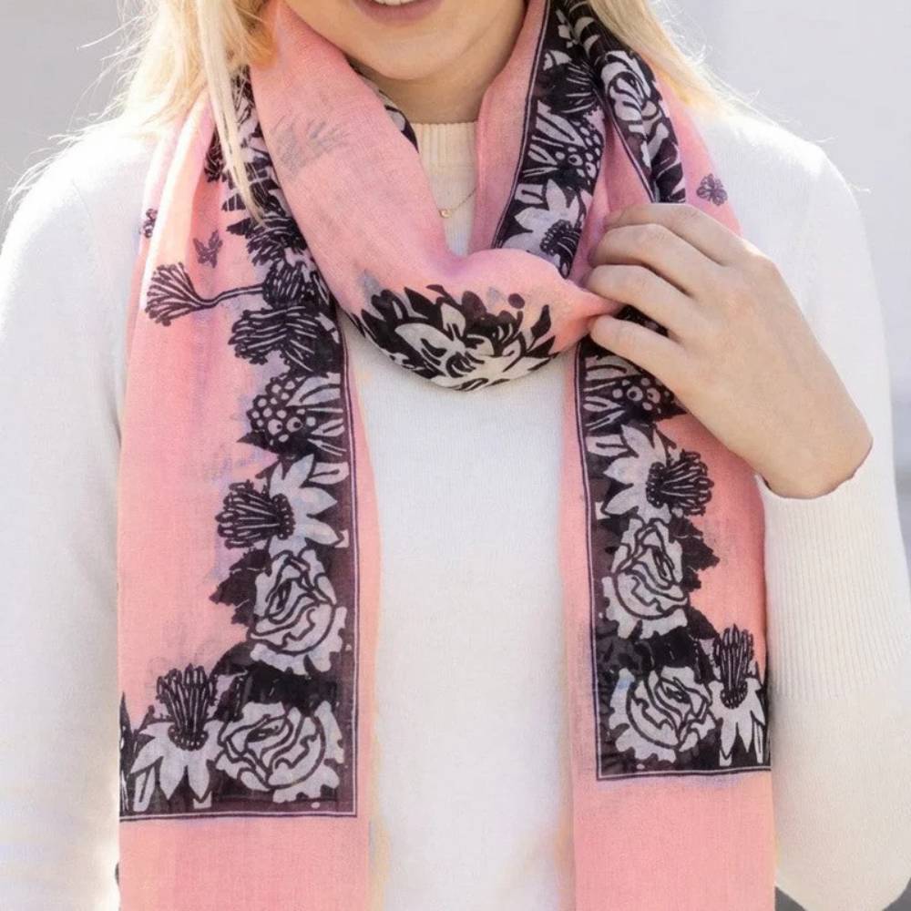 Moomin Hug Lyocell Scarf Rosa - The Official Moomin Shop