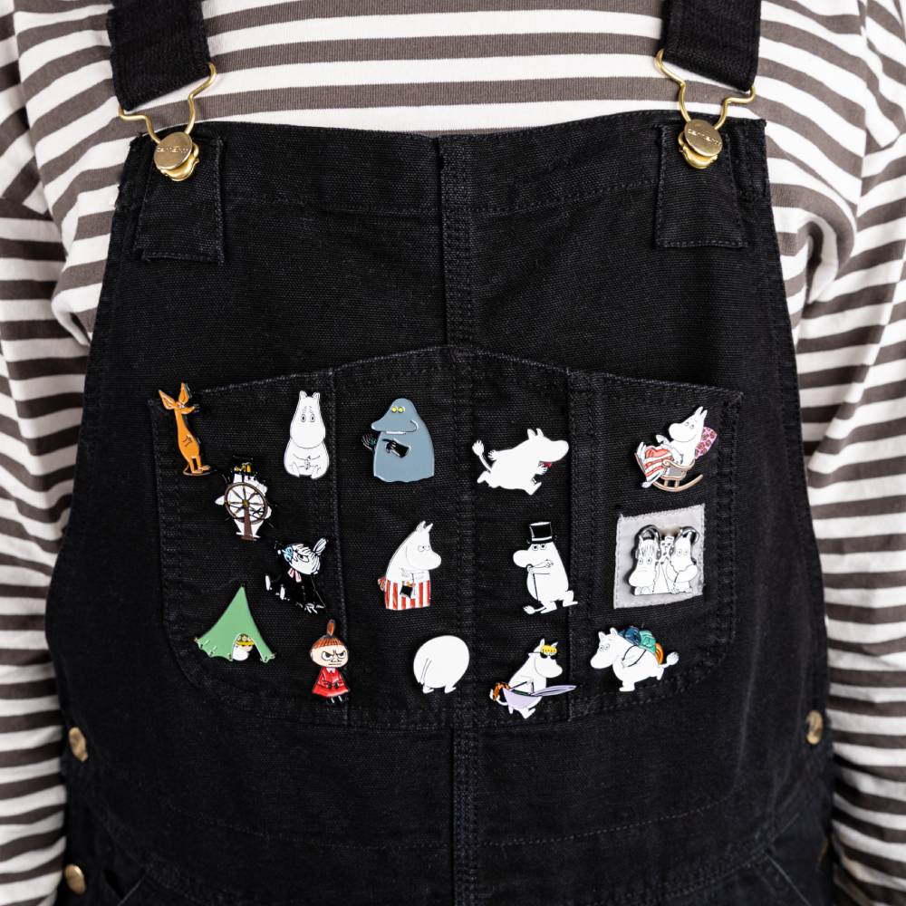 Moomintroll Sad Pin Badge White
