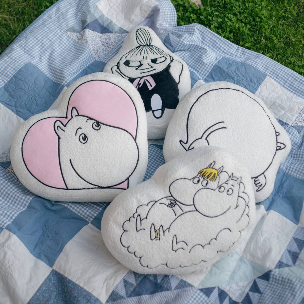 Moomintroll Butt Cushion White