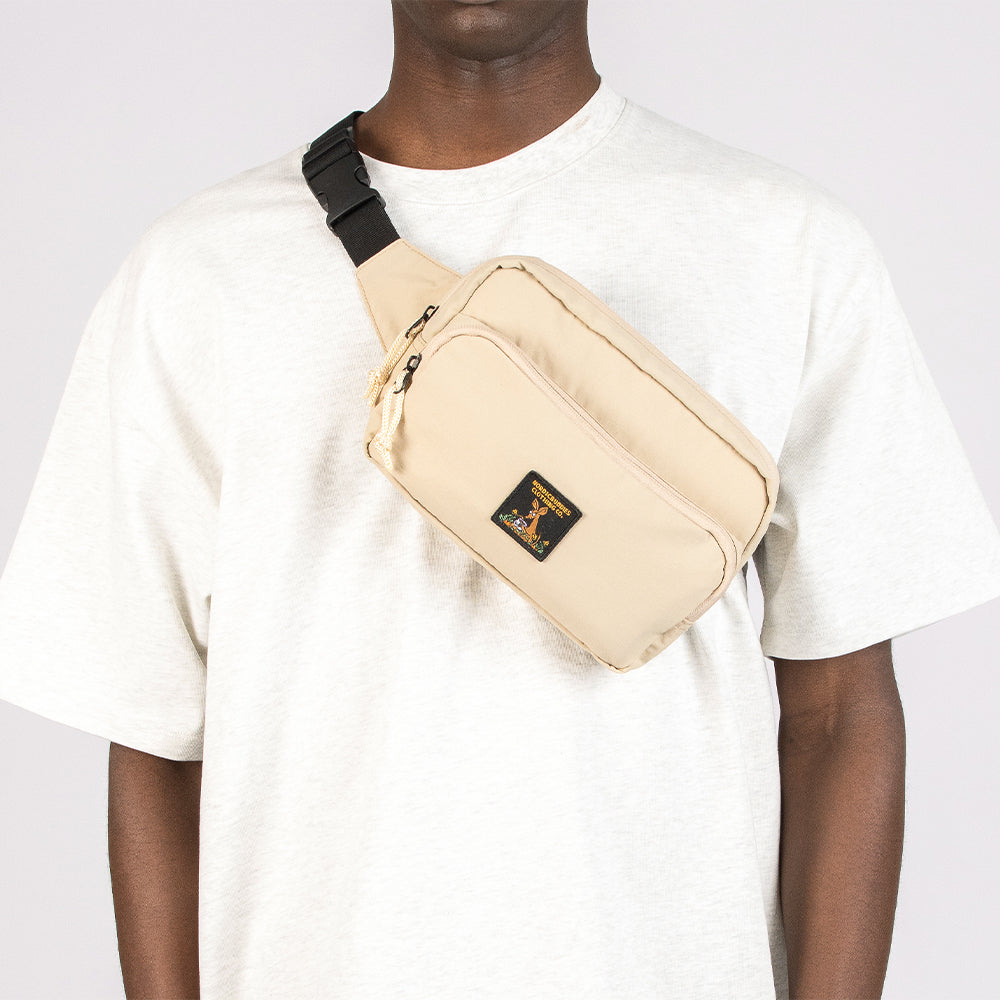 Sniff Waist Bag Beige - The Official Moomin Shop