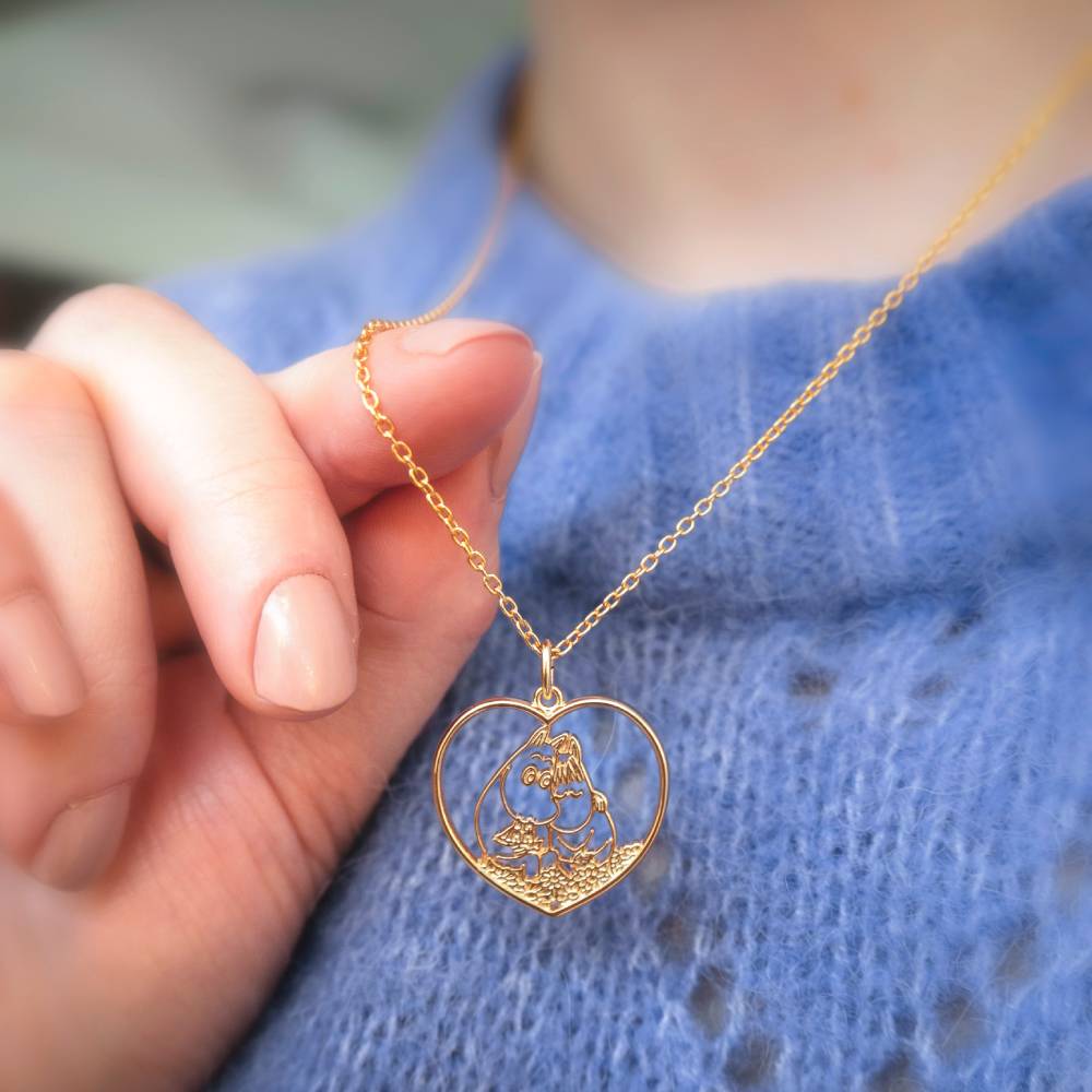 Moomin Love Heart Pendant Gold - Lumoava - The Official Moomin Shop