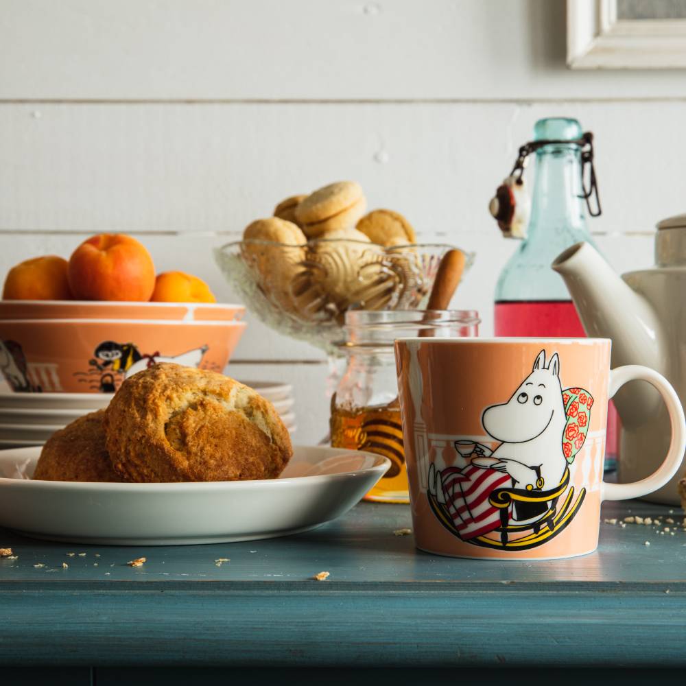 Moominmamma Plate 19cm Peach - The Official Moomin Shop