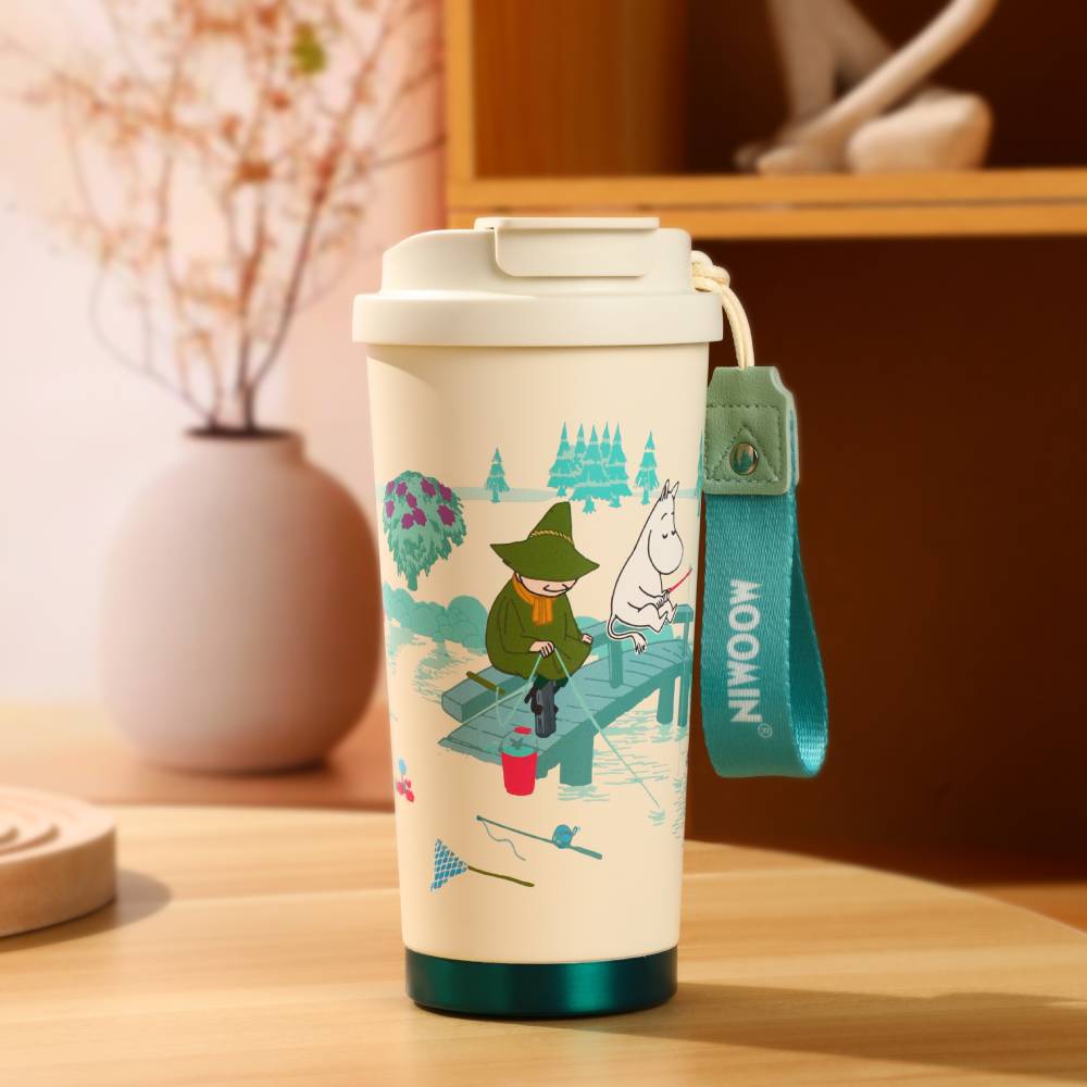 Moomin Fishing Take-away Vacuum Cup 580ml - Vipo - The Official Moomin Shop