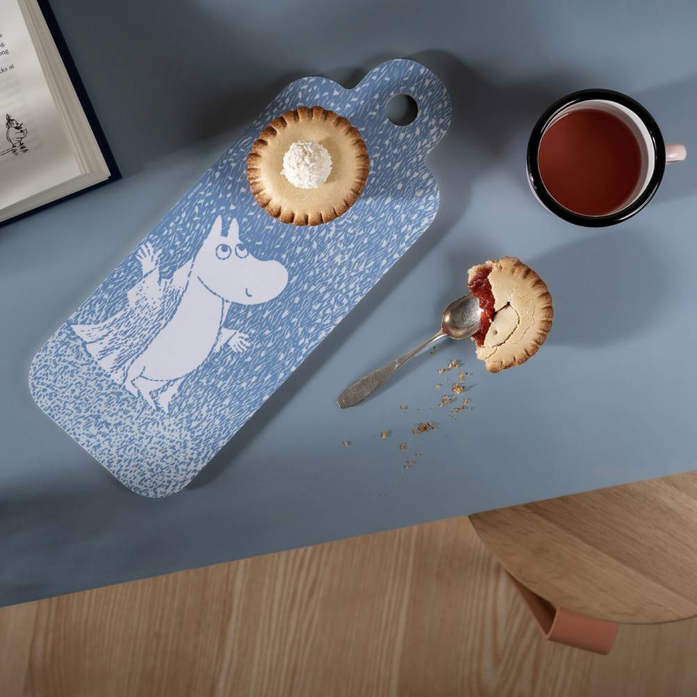 Moomin Dreamy Winter Cutting Board 13x33cm - The Official Moomin Shop