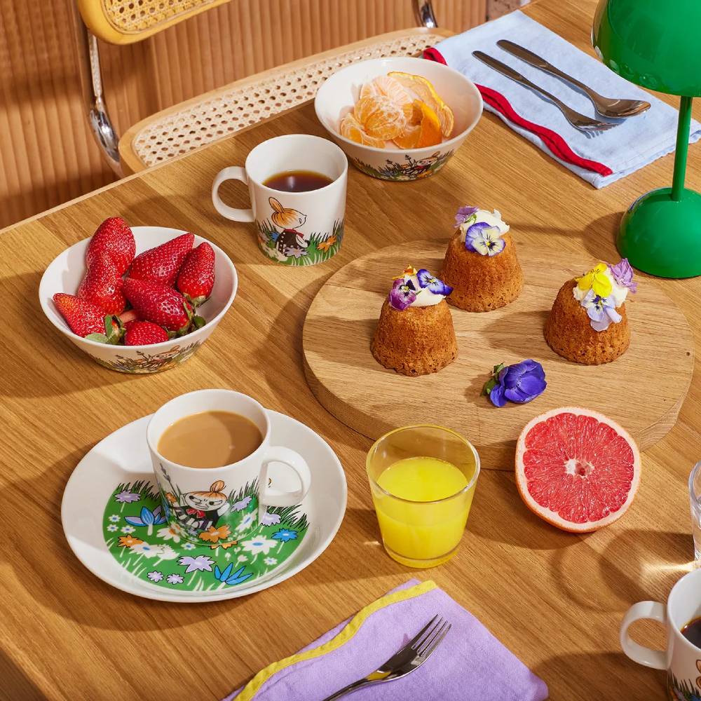 Little My and Meadow Plate - Moomin Arabia - The Official Moomin Shop