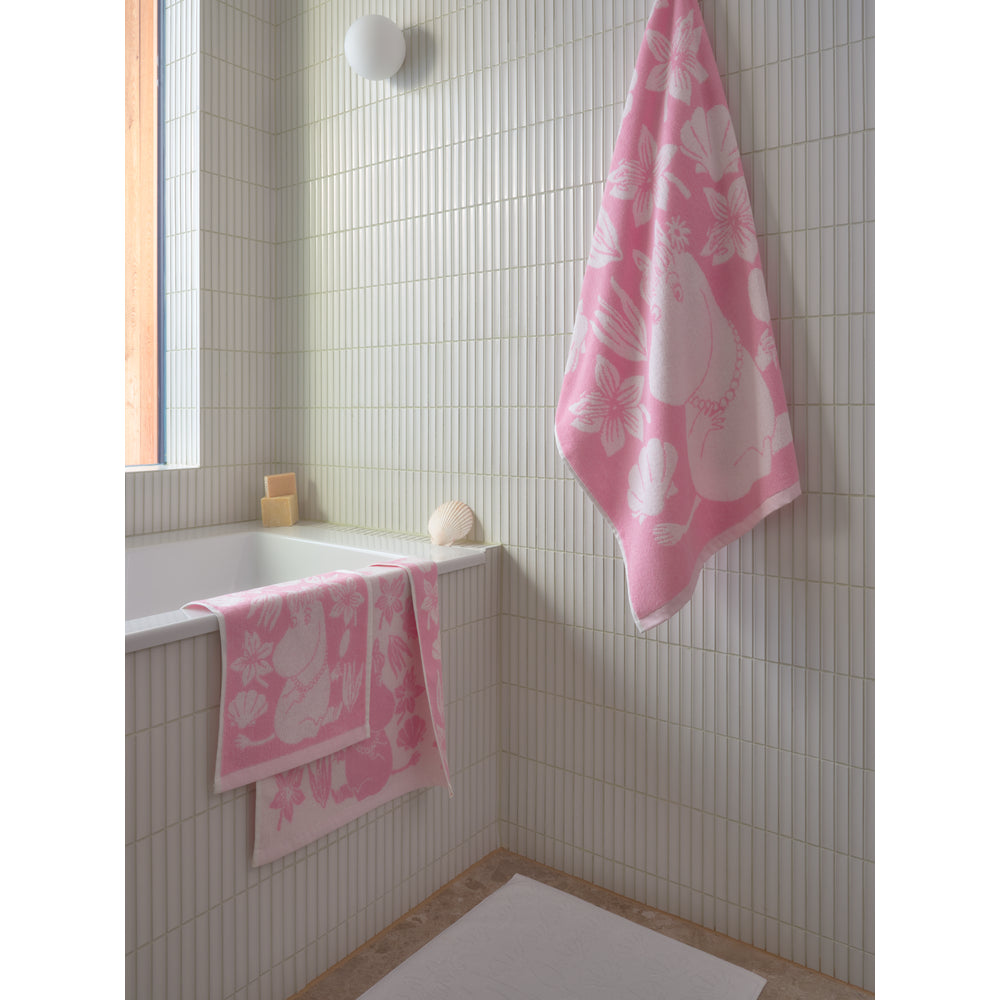 Snorkmaiden Seashells GOTS Bath Towel 70x140cm - Moomin Arabia - The Official Moomin Shop