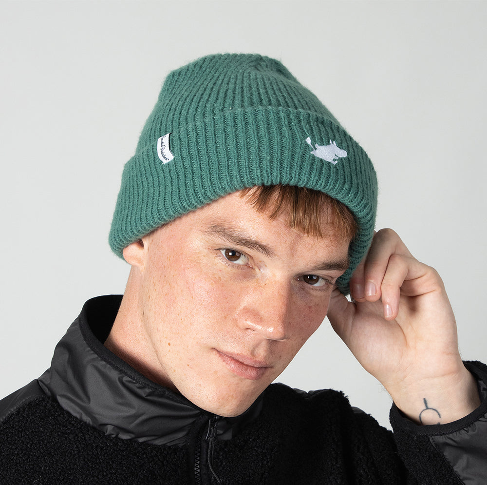 Moomintroll Running Adults Beanie Green - Nordicbuddies - The Official Moomin Shop