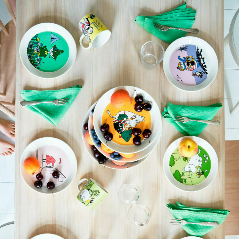 Snufkin Plate 19cm - The Official Moomin Shop