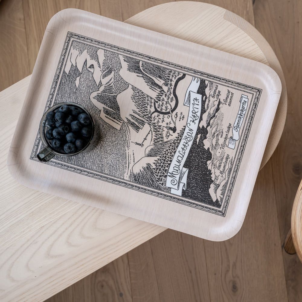 Moomin Originals Tray Muumilaakson Kartta 42x32cm - Muurla - The Official Moomin Shop
