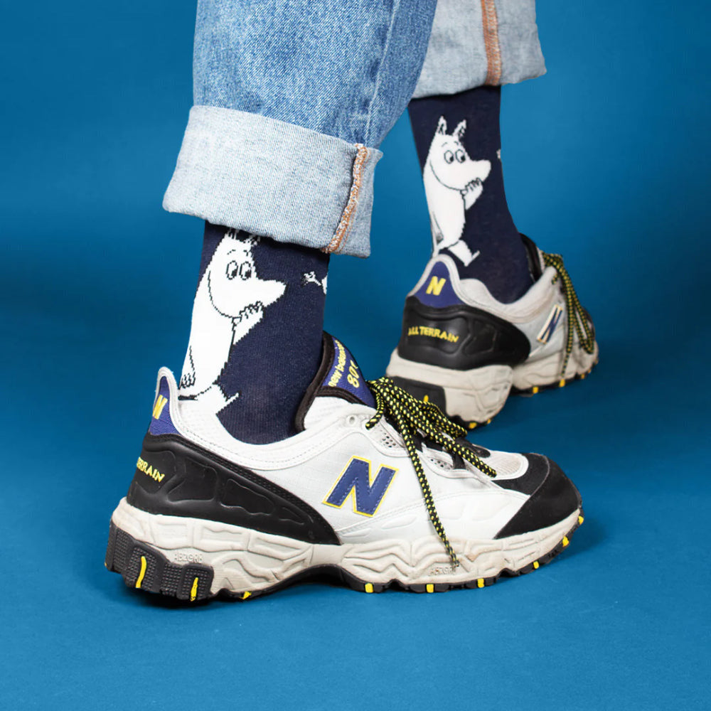Moomintroll Wondering Socks 40-45 Navy - The Official Moomin Shop
