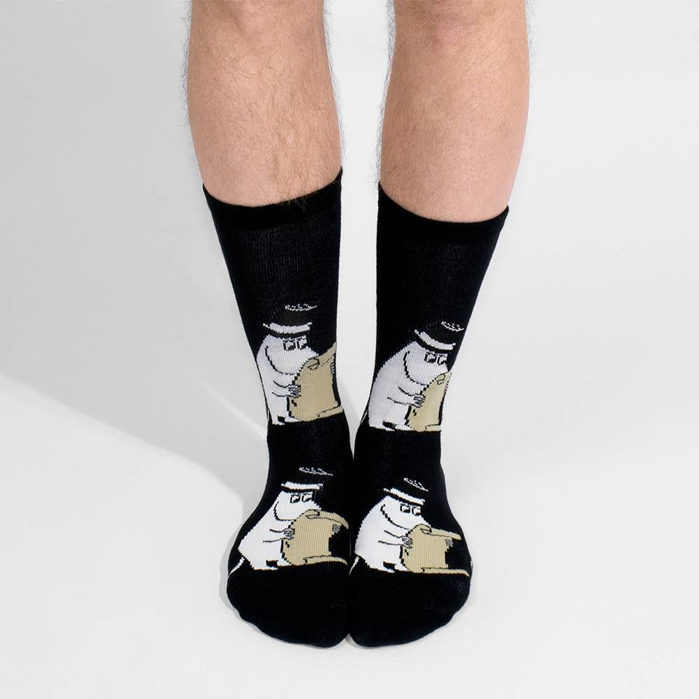Moominpappa Letter Socks 40-45 Black - The Official Moomin Shop